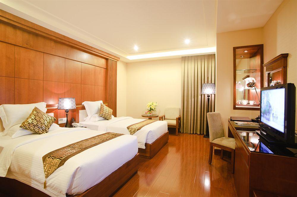 Nhat Ha L'Opera Hotel Ho Chi Minh City Exterior photo